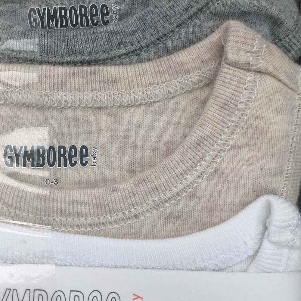 Gymboree set of three baby’s onesies - Picture 5 of 7